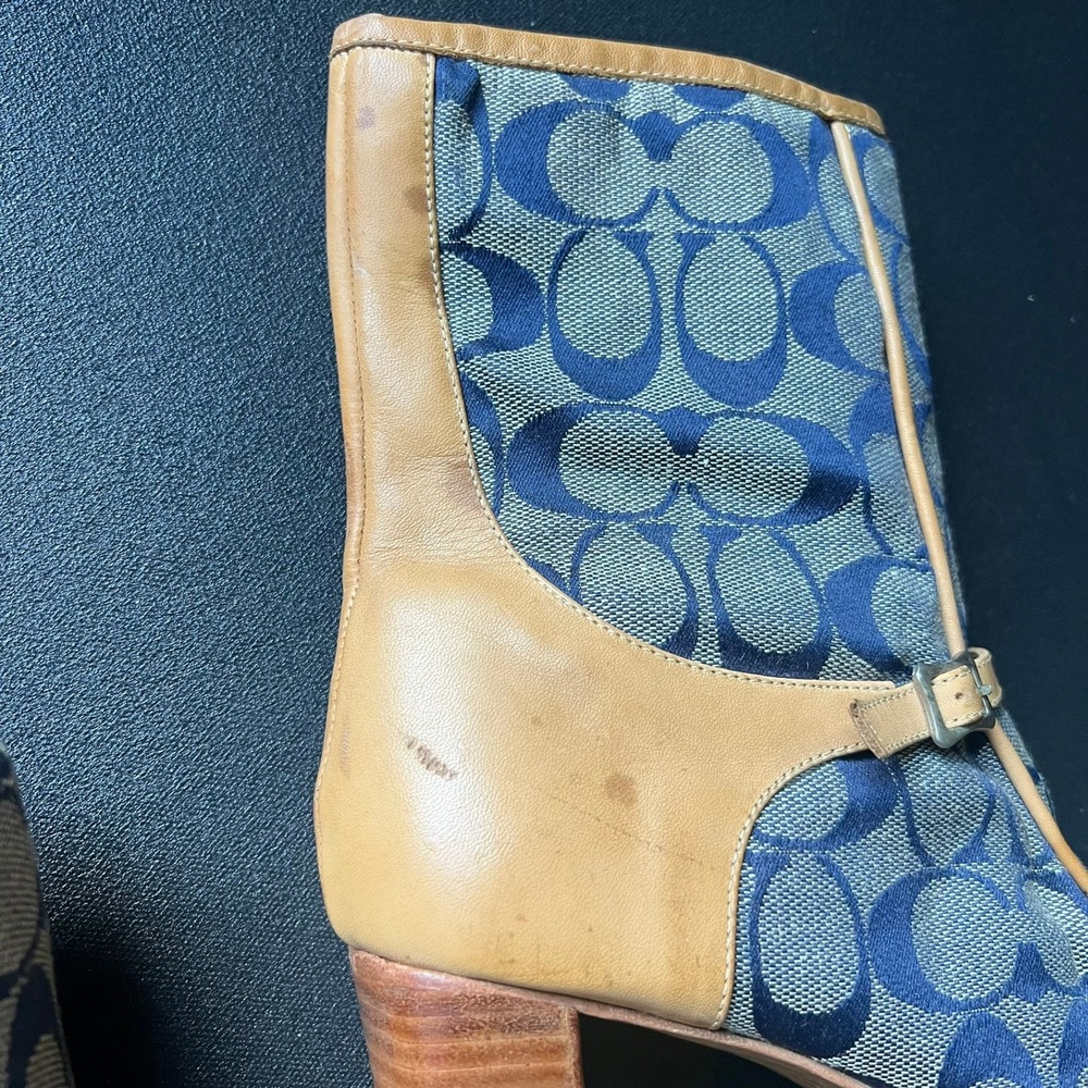 Vtg Coach Blue Signature Monogram Canvas Tan Leather Square Toe Boots 8.5 Y2k - Picture 3 of 13